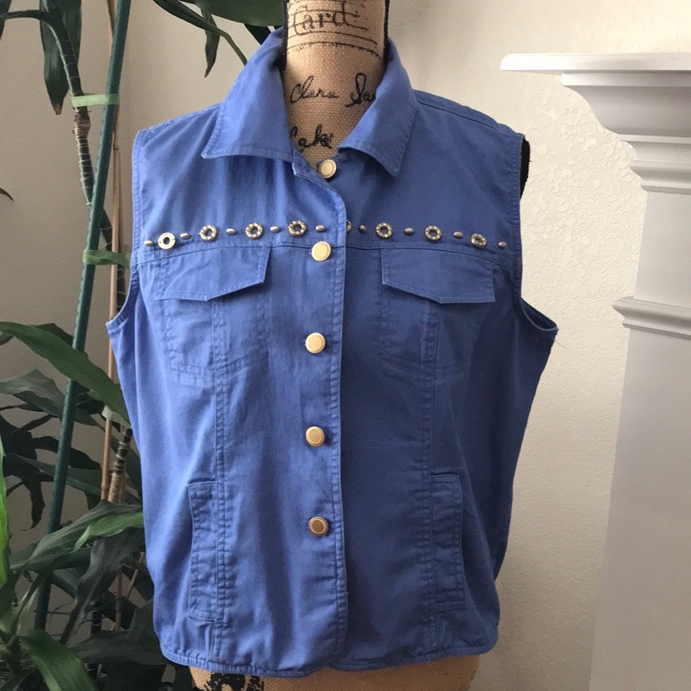 NWOT Drapers and Diamonds Top.